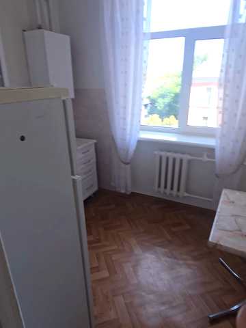 Соборна вул. (Радянська), 2