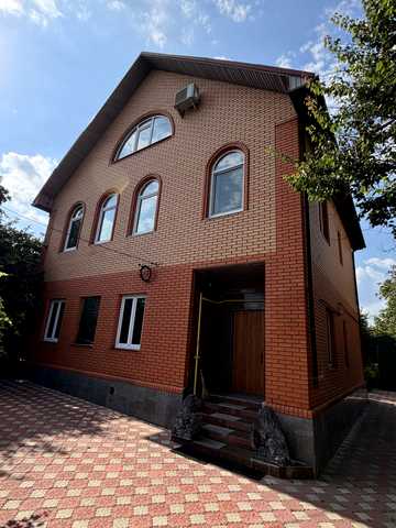 Бакинська вул., 21