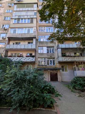 Євгена Чикаленка вул., 66