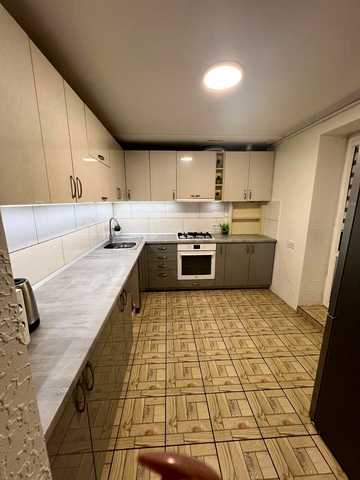 Митрополита Володимира Стернюка вул. (Миру), 1