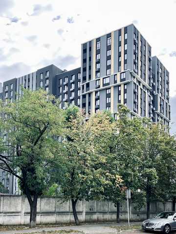 Паркова вул., 40