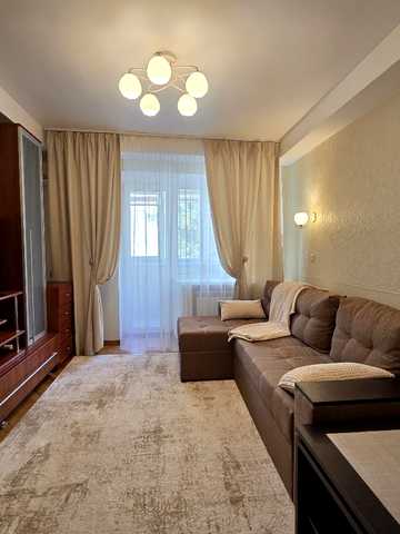 Лесі Українки бульв., 28