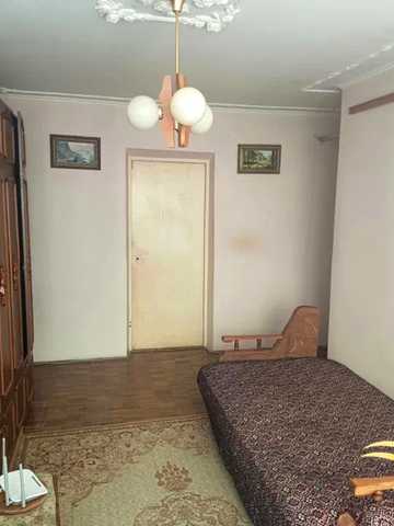 Михайла Максимовича вул., 3
