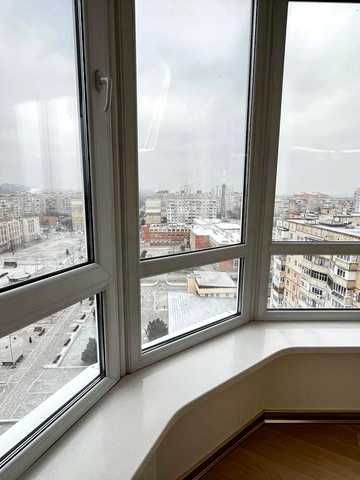 Богдана Хмельницького бульв., 21