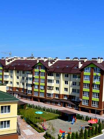 Героїв Небесної Сотні просп., 30/2