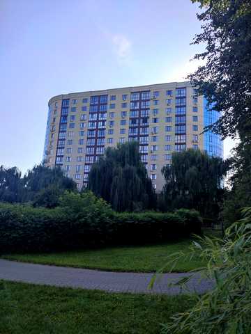 Староміська вул., 1/1