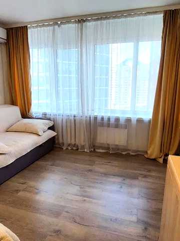 Лесі Українки бульв., 7