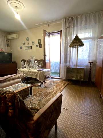 Академіка Корольова вул., 34