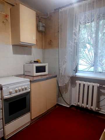 Варненська вул., 19/4
