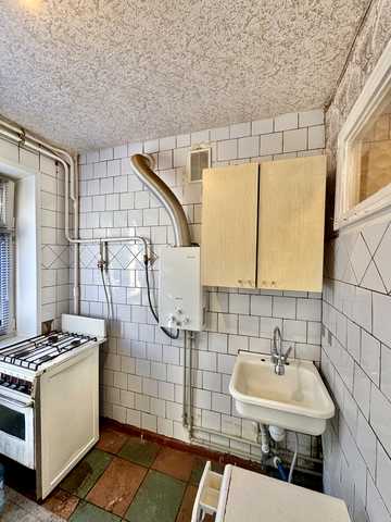 Революції Гідності вул. (Супруна), 8