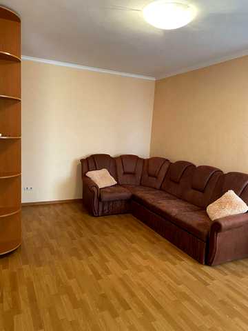 Осіння вул., 33