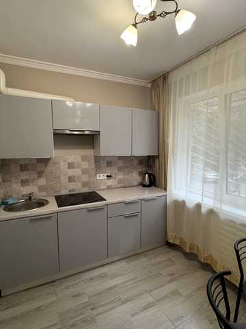 Панаса Мирного вул., 11