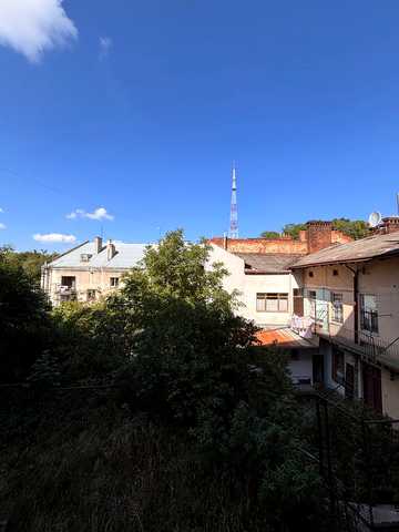 Барвінських вул., 2