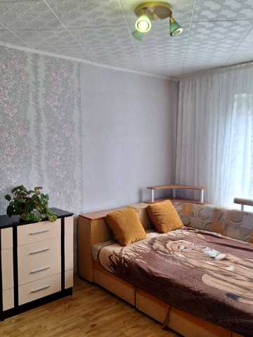 Симиренка вул., 22