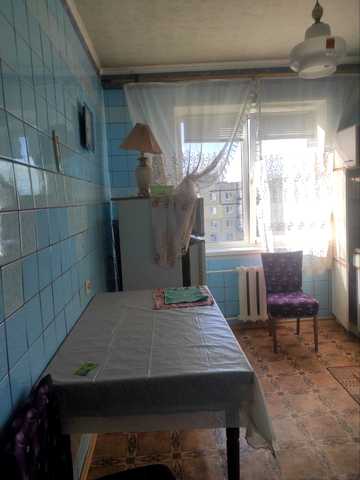 Героїв просп., 33