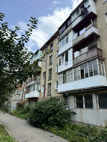 Степана Бандери вул., 10-А