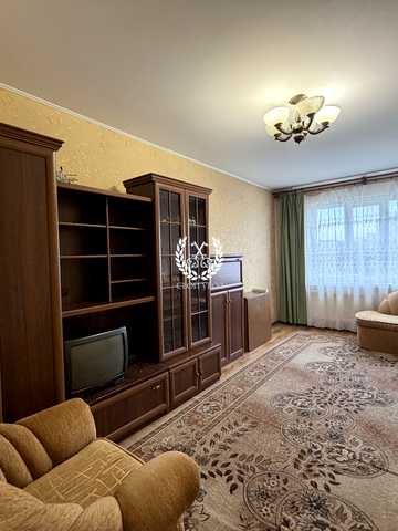 Гетьмана Полуботка вул., 80