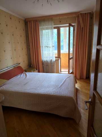 Свободи просп., 5