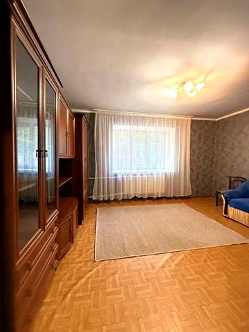 Голосіївський просп. (40-річчя Жовтня), 82