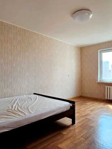 Урлівська вул., 24