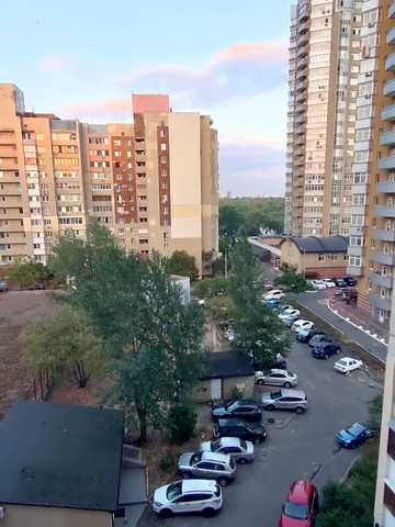 Володимира Івасюка просп. (Героїв Сталінграду), 14