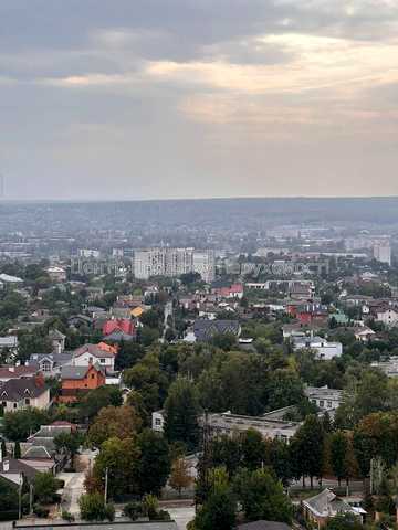 Науки просп. (Леніна), 45б