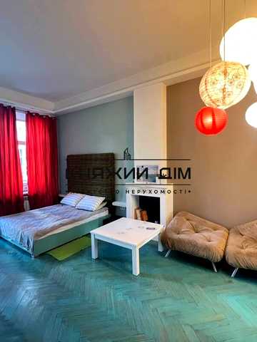 Саксаганського вул., 125