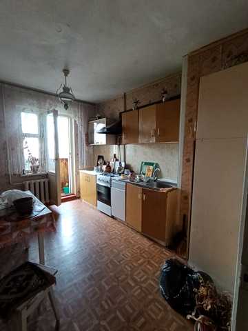 Ярослава Баїса вул. (Володимира Висоцького), 8