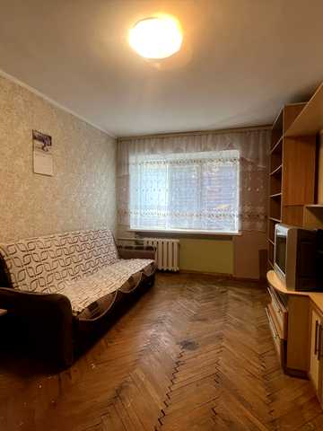 Лесі Українки бульв., 17