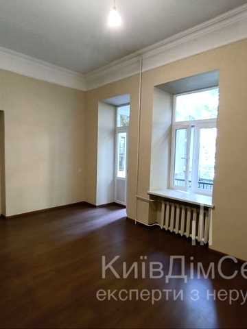 Жилянська вул., 41