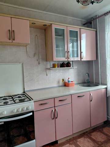 Нескорених вул. (Героїв Праці), 12е