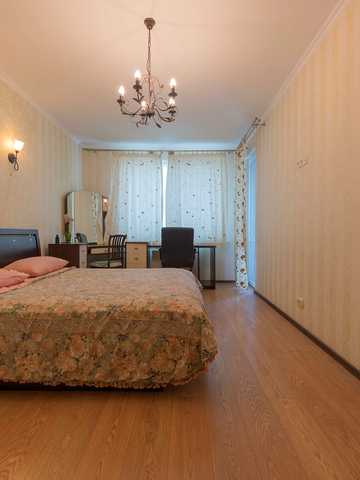 Голосіївський просп. (40-річчя Жовтня), 58