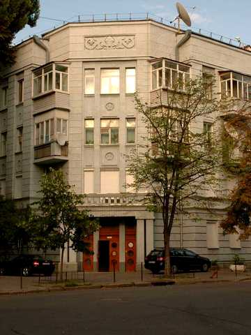 Лютеранська вул., 27-29