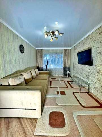 Сонячний мікрорайон вул., 10