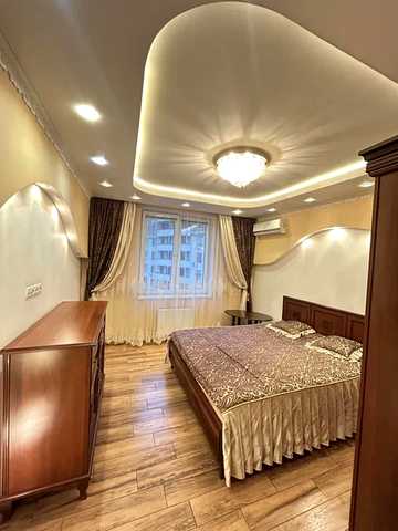 Золотоустівська вул., 55