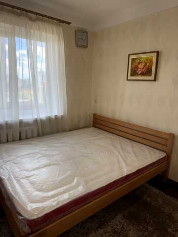 Братиславська вул., 40-А