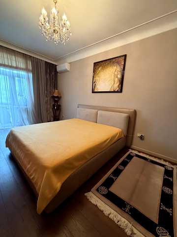 Лесі Українки бульв., 8