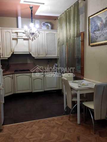 Костомарівська вул., 14