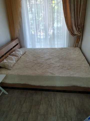 В'ячеслава Чорновола вул., 7