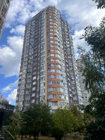 Анни Ахматової вул., 34
