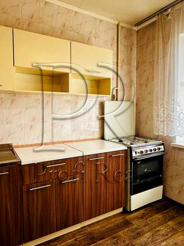 Миколи Бажана просп., 7-Б