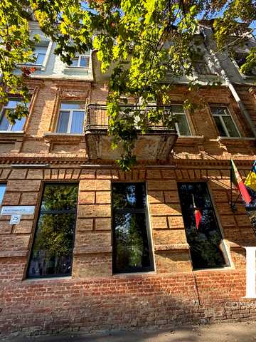 Дмитра Яворницького просп. (Карла Маркса), 25