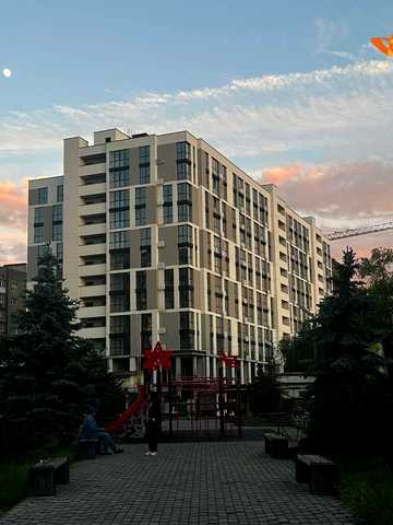 Гната Хоткевича вул., (Будинок)