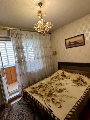 Ревуцького вул., 20