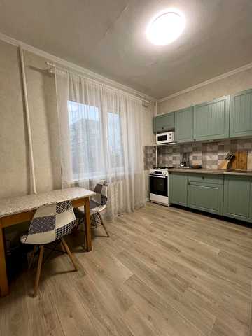 Донецьке шосе, 7