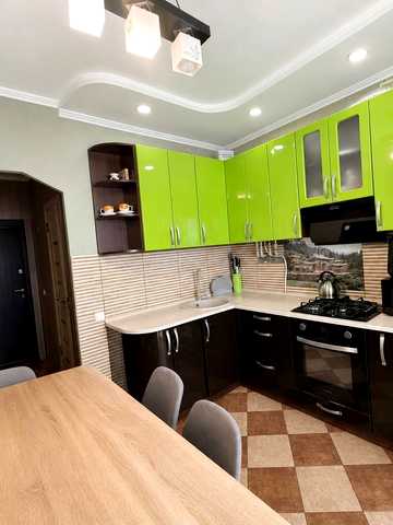 Тараса Шевченка бульв., 5
