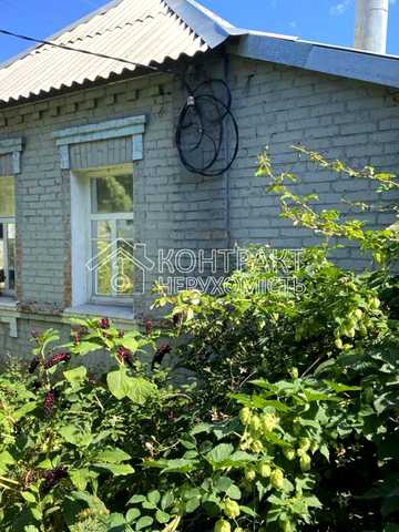 Будівельна вул., 8