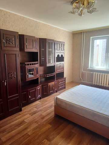 Урлівська вул., 38