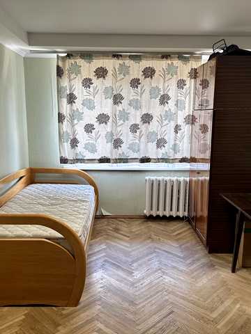 Йорданська вул. (Лайоша Гавро), 18
