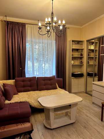Офіцерська вул., 20